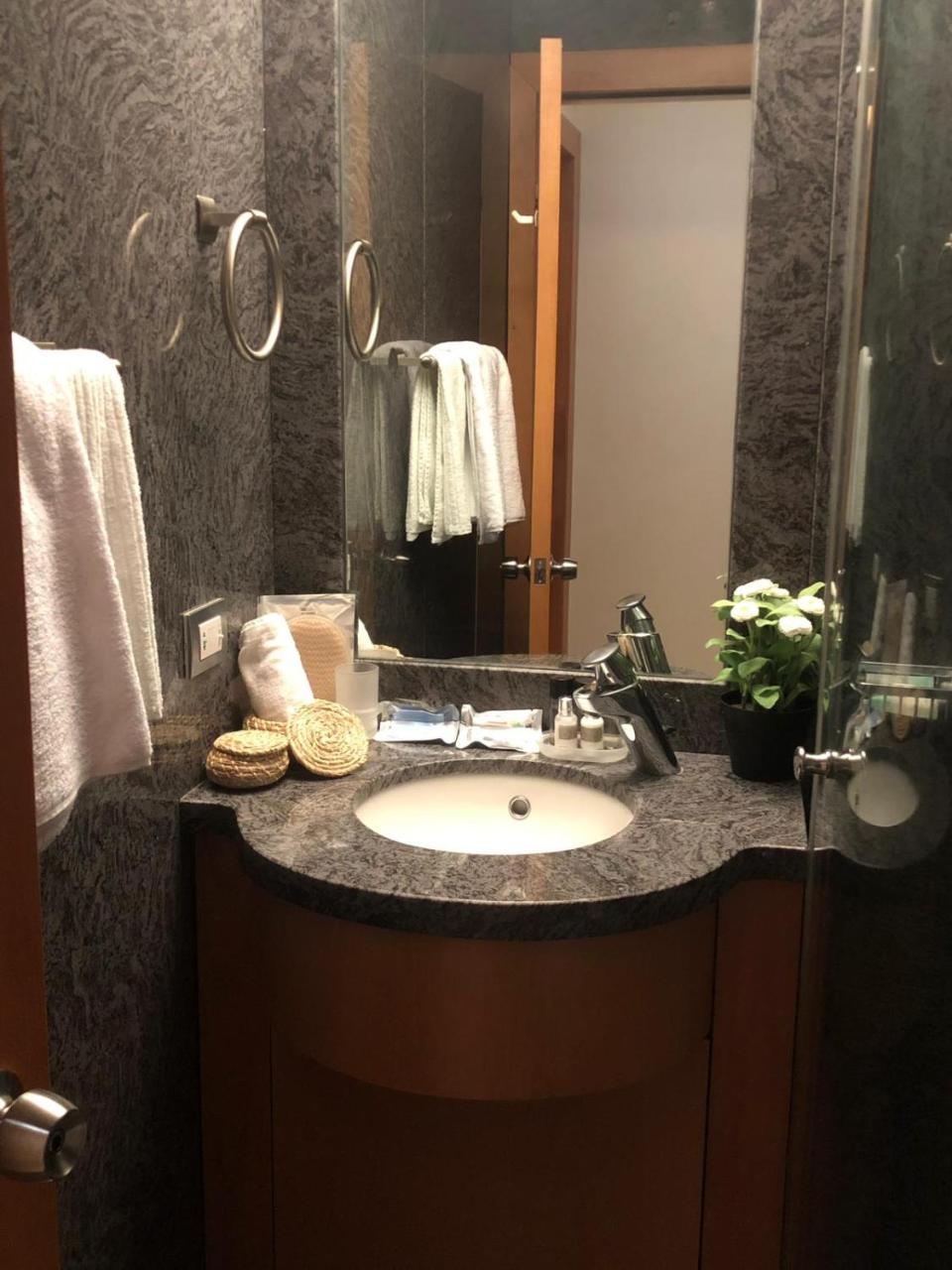 Appartamento di 120 m² con 2 camera Gerusalemme Esterno foto